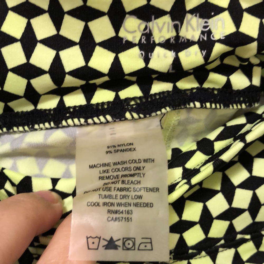 Calvin Klein Performance Size Large Work Out Pants - image 3